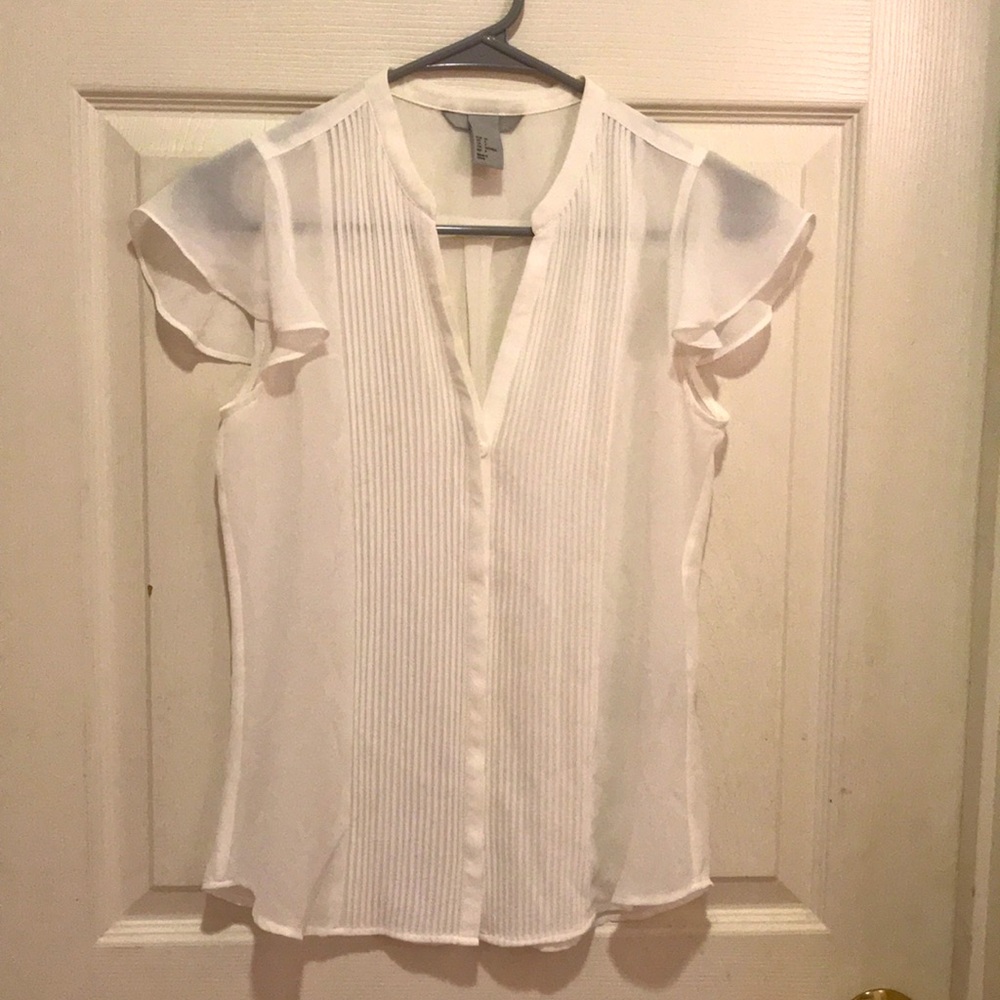 💐 H&M Flutter Sleeve Button-Down Blouse